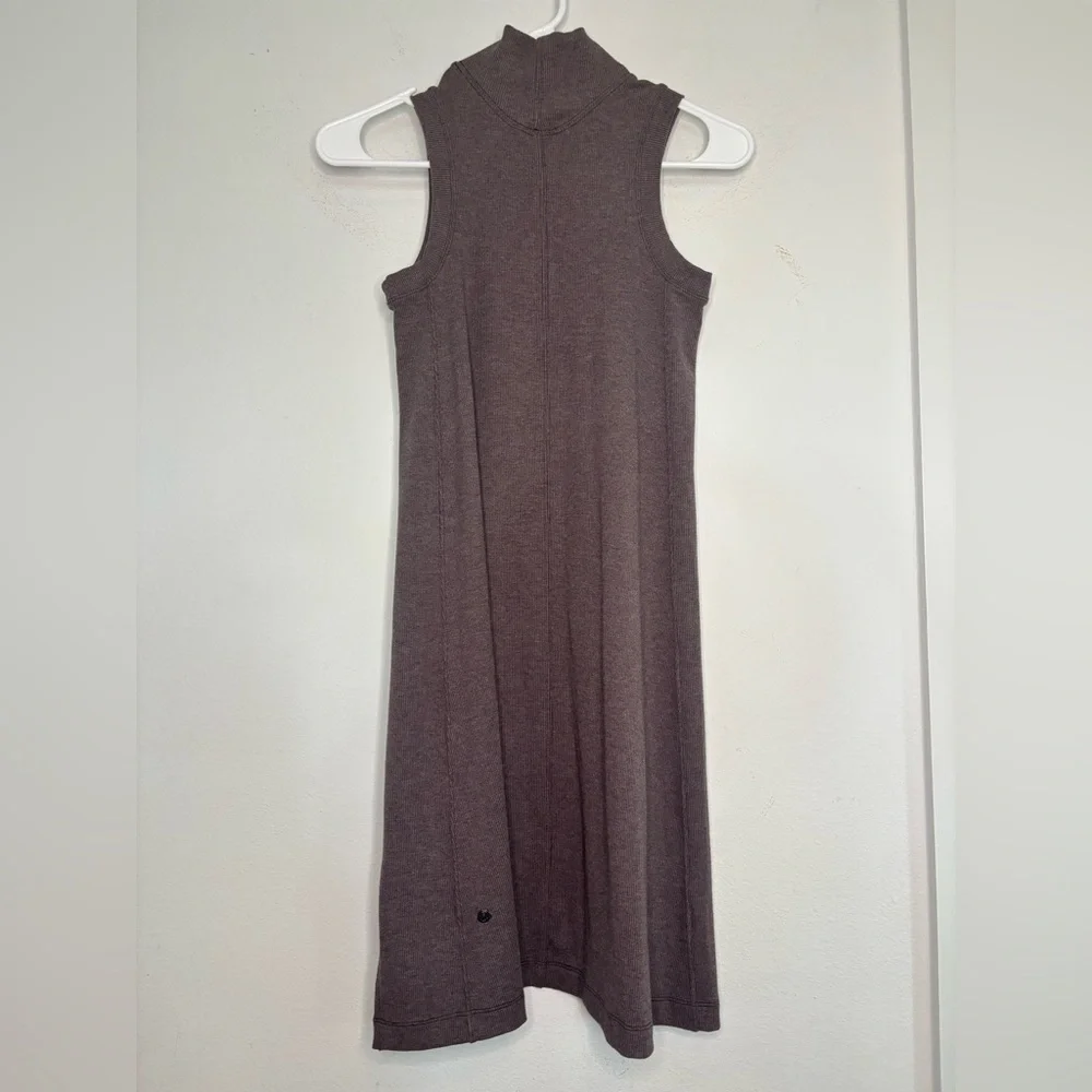 LULULEMON MAUVE TURTLENECK MIDI DRESS SZ SMALL